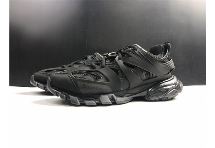 balenga track sneaker black