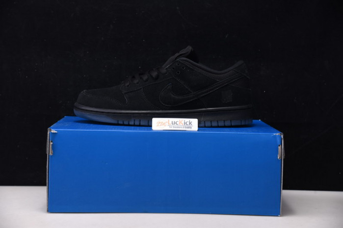 nike sb dunk low sp undefeated 5 on it black do9329-001