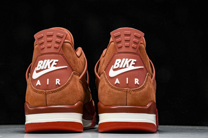 Air Jordan 4 HF4340-800
