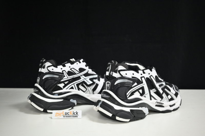 BALENGA RUNNER 677403-W3RB3-9010