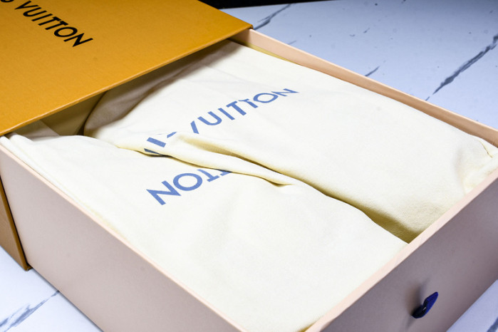 LOU VUIT CLASSIC LVTCC-004