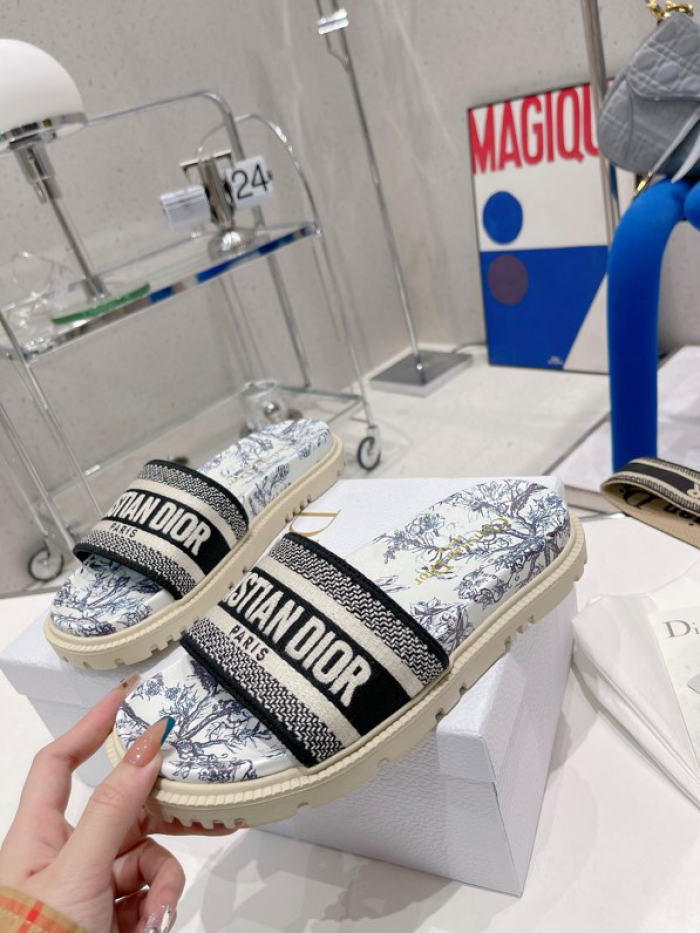 DIOR SLIDES DS-015