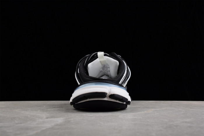 Ba*len*cia*ga track trainer  btt-024