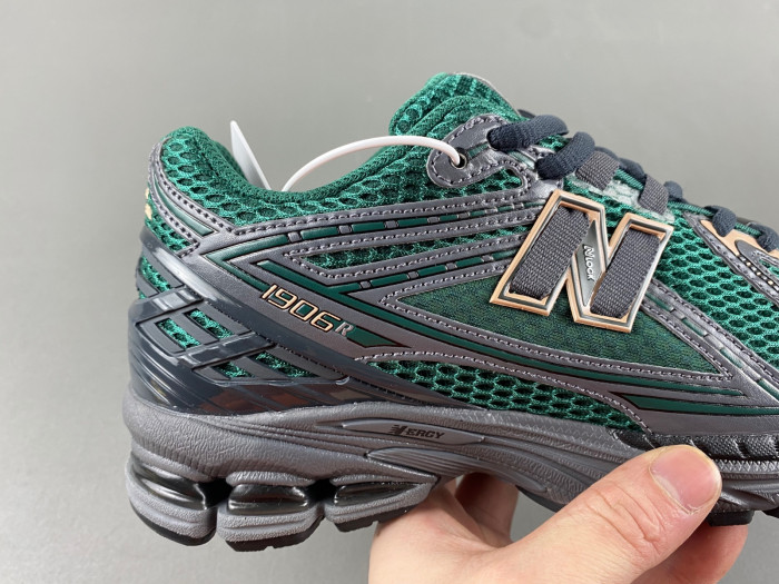 New Balance 1906 M1906RZM