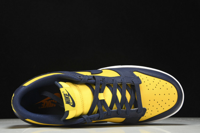 nk dunk low  “varsity maize”  dd1391--700