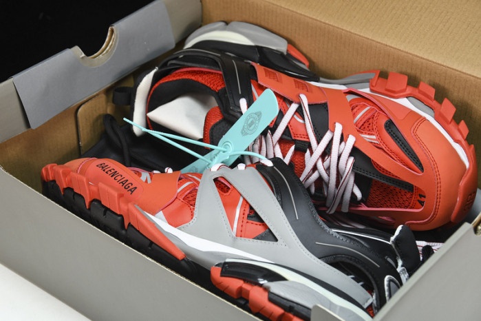 Ba*len*cia*ga track trainer   btt-050