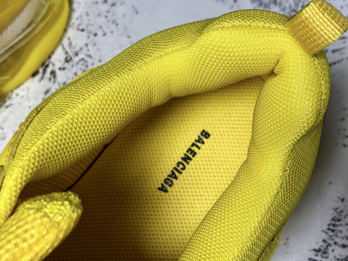 BALENGA TRIPLE S CLEAR SOLE YELLOW 544351 W09O1 6501