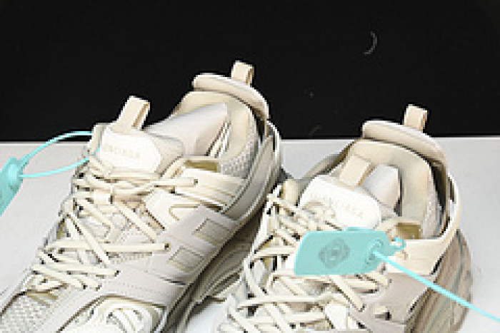 Ba*len*cia*ga track trainer   btt-044