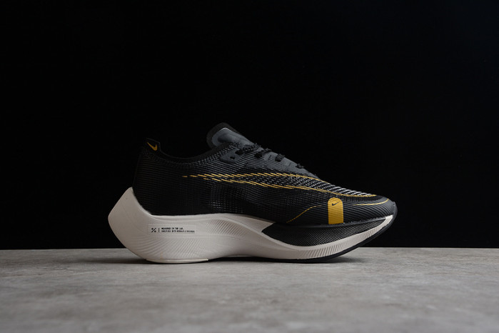 nike zoomx vaporfly next% 2 black metallic gold coin cu4111-001