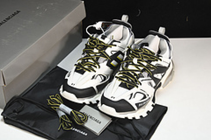 Ba*len*cia*ga track trainer  btt-069