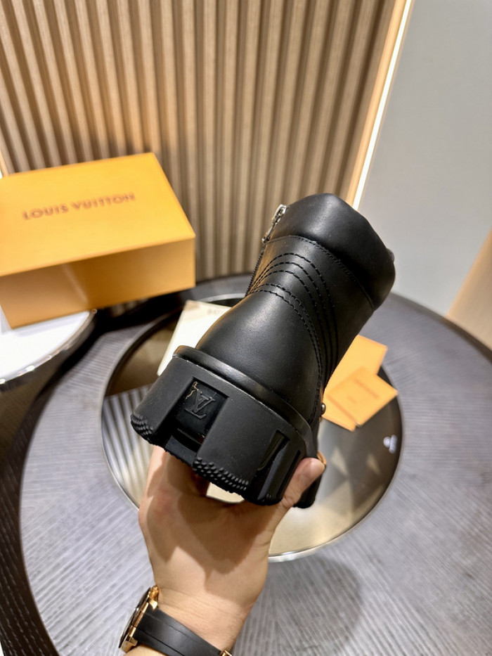 L**V**T* BOOTS LVTBS-014