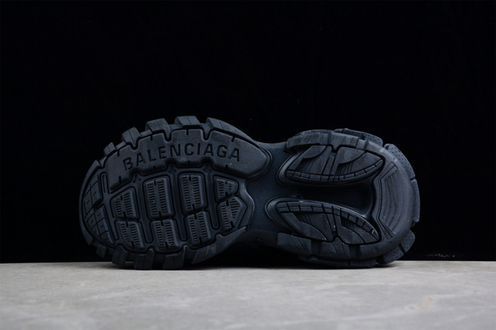 Ba*len*cia*ga track trainer  btt-001