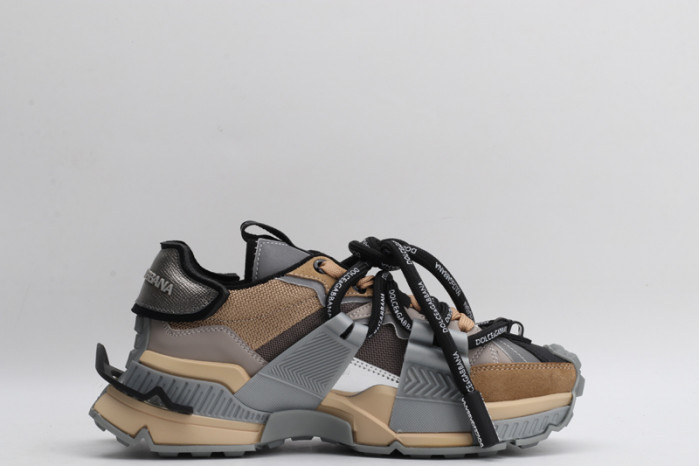 dg  sneakers  dg -012