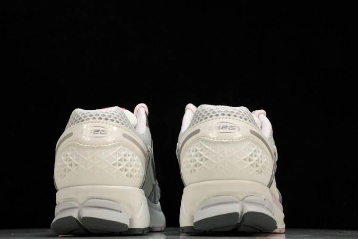 nike air zoom vomero 5   fn3695-001