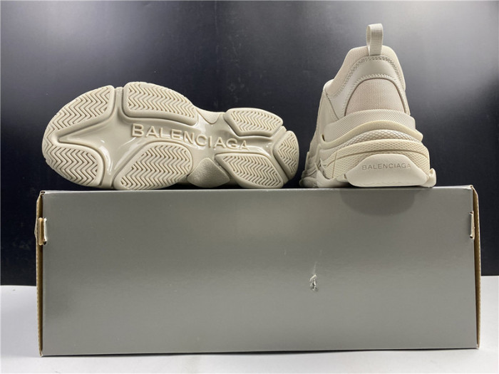 balenga triple s trainer 536367 w2fw1 9700