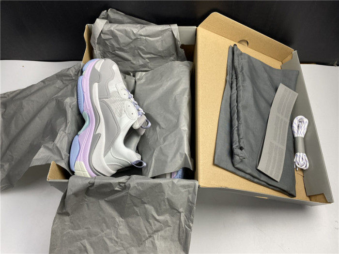 BALENGA TRIPLE S TRAINER 536737 W2FW1 1977