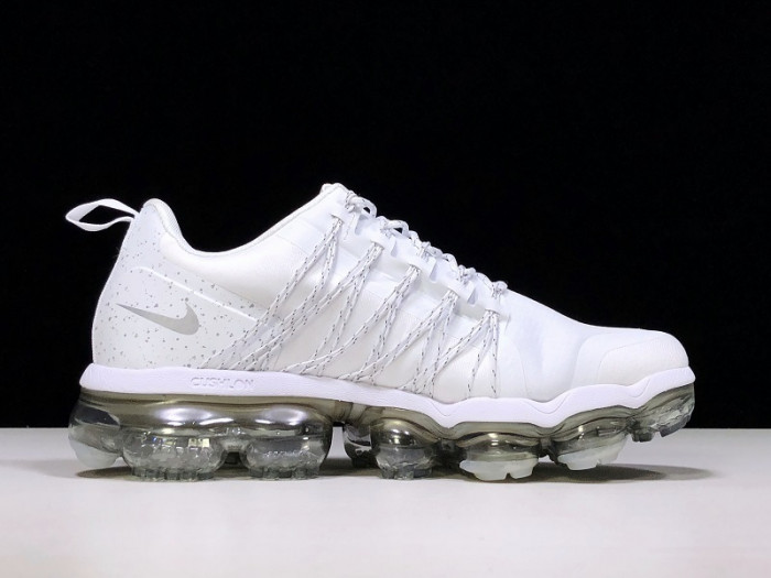 nike air vapormax run utility white reflect silver (w) aq8811-100