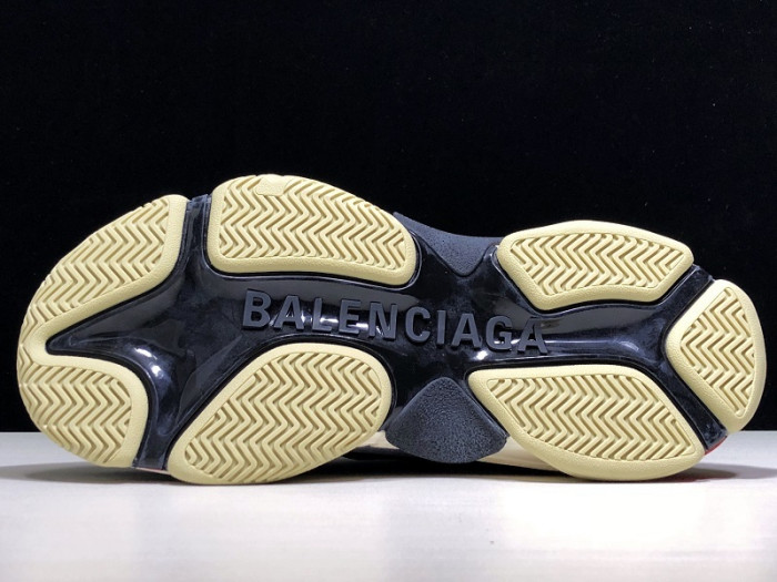 balenga triple s black white red 483513-w06e1-1000