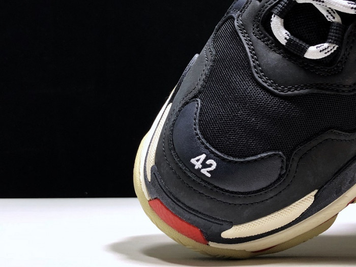 balenga triple s black white red 483513-w06e1-1000