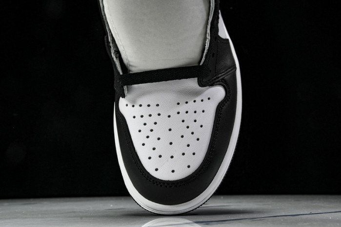 Air Jordan 1 High OG "Stage Haze" 555088-010