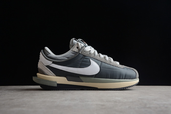 sacai x nike zoom cortez 4.0 dark grey white green dq0581-001