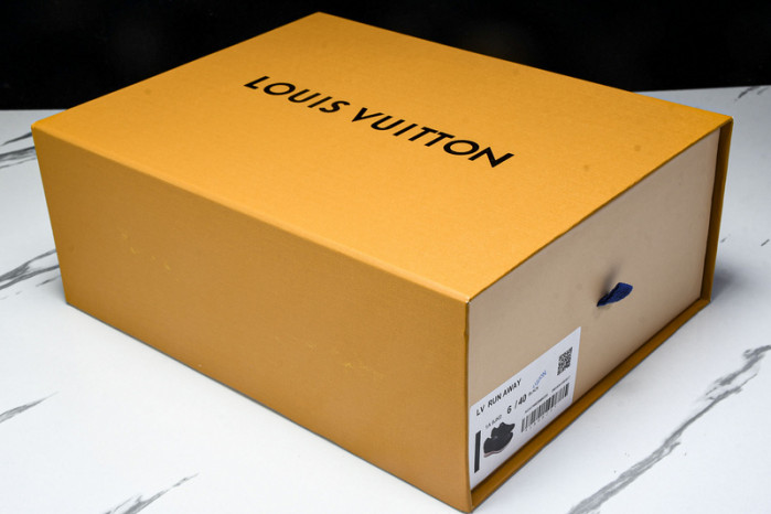 LOU VUIT RUN AWAY LVRA-002