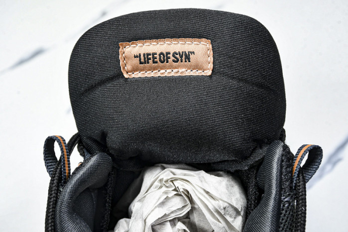 Central Cee x Nike Air Max 95 HQ6457-001