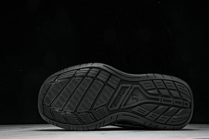 Balenciaga Hamptons Worn-Out WCURB1000