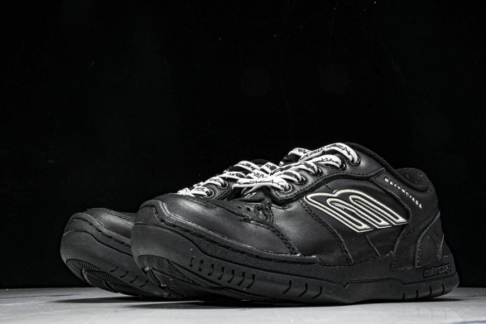 Balenciaga Hamptons Worn-Out WCURB1000