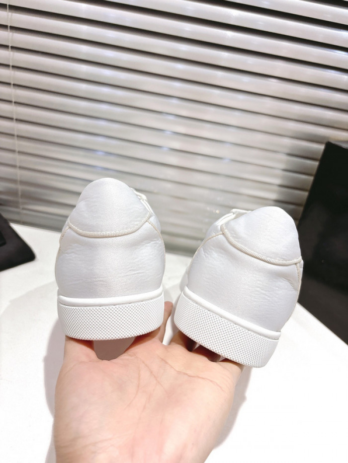 C*HRISTIAN L*BUBOUTIN CL-083