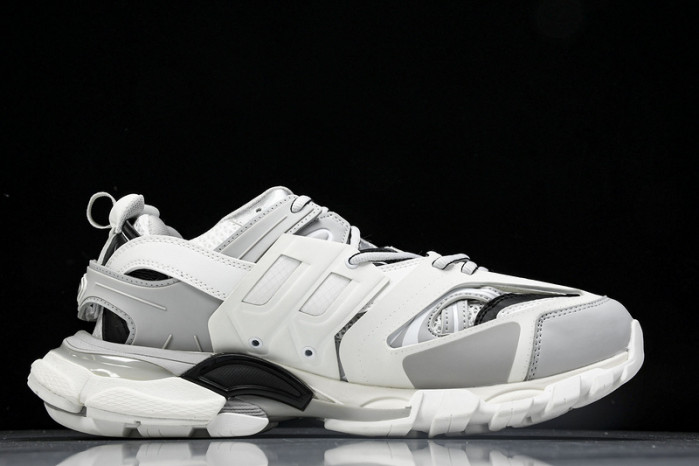 Ba*len*cia*ga track runner btt-199