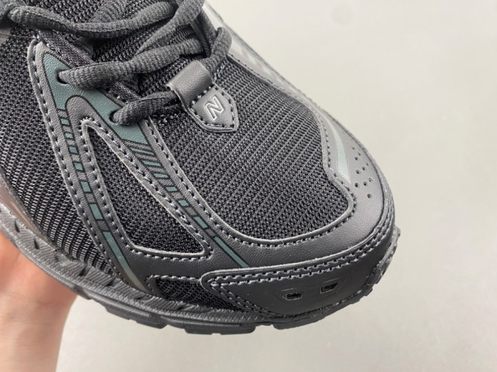 New Balance 1906 M1906RBB