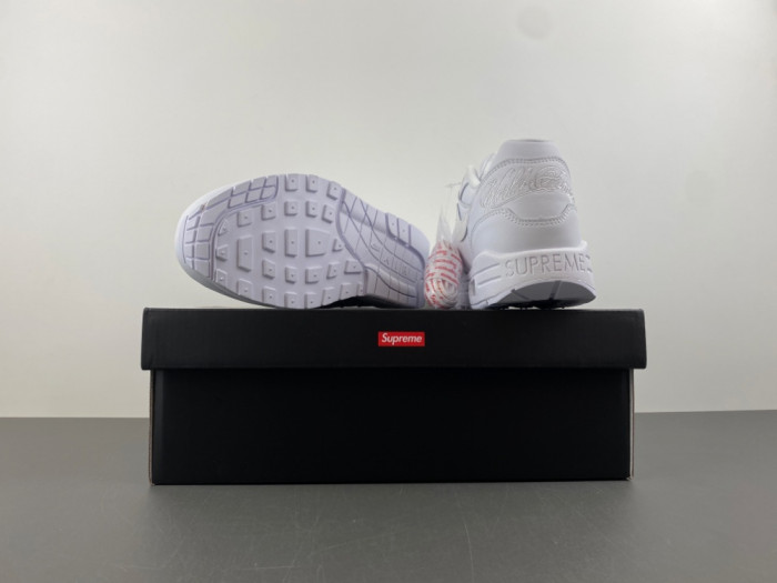 Supreme x Nike Air Max 1 