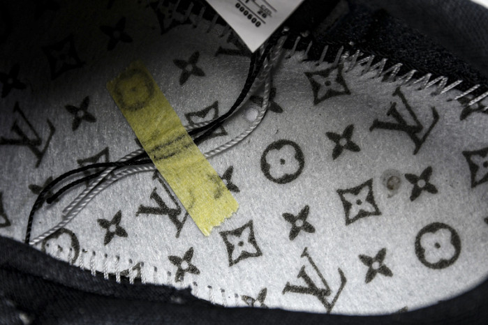 Travis Scott x Jordan Air Jordan 1 Low DL2211-001