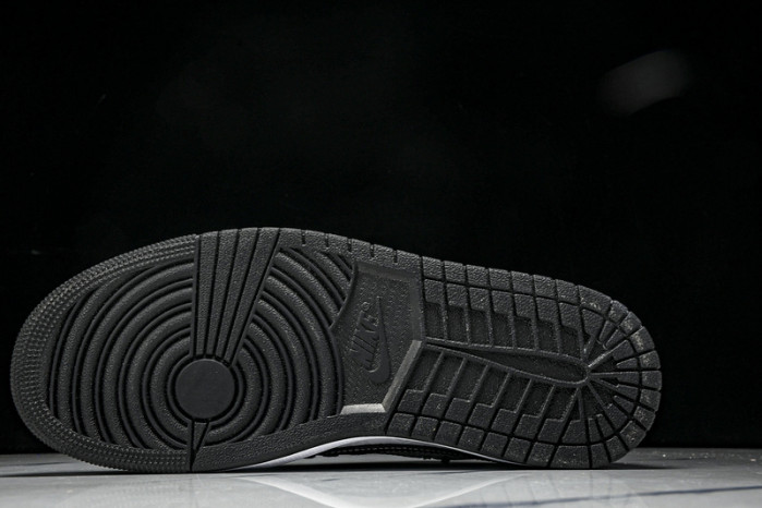 Travis Scott x Jordan Air Jordan 1 Low DL2211-001