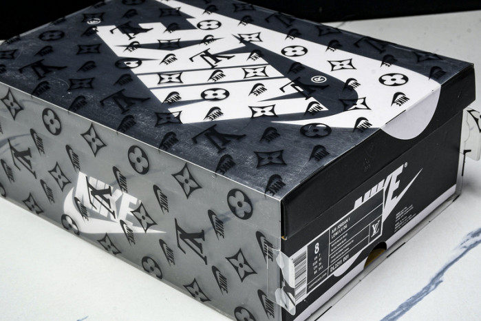 Travis Scott x Jordan Air Jordan 1 Low DL2211-001