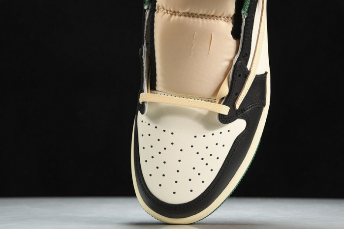 Travis Scott x Air Jordan 1 Low DH7866-128