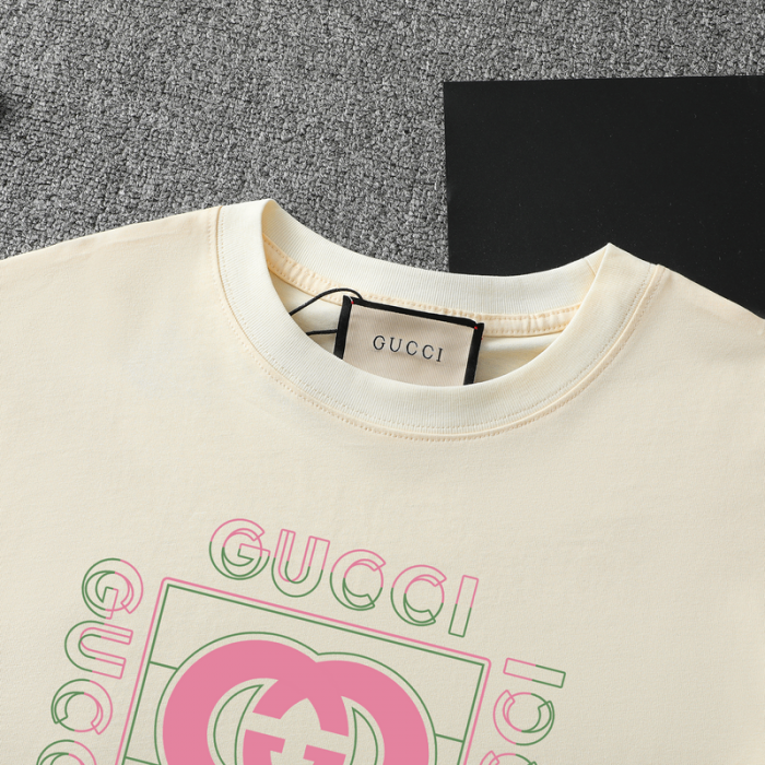 G*UCCI CLOTHES GICS-013