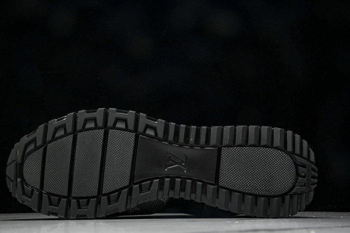 LOU VUIT RUN AWAY LVRA-004