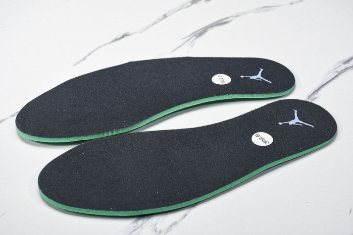 Air Jordan 4 "Remastered" FQ7938-002