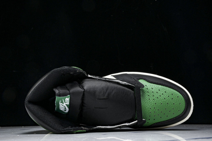 Air Jordan 1 Pine Green 555088-302