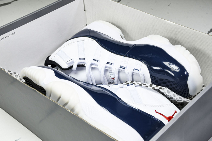 Air Jordan 11 LH0296-400