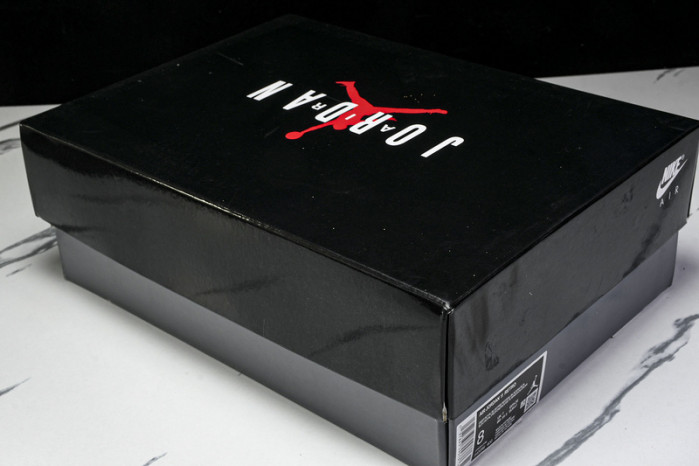 Air Jordan 11 LH0296-400