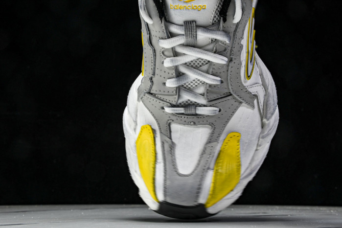 B*al*enciaga Monday Sneaker BMS-003