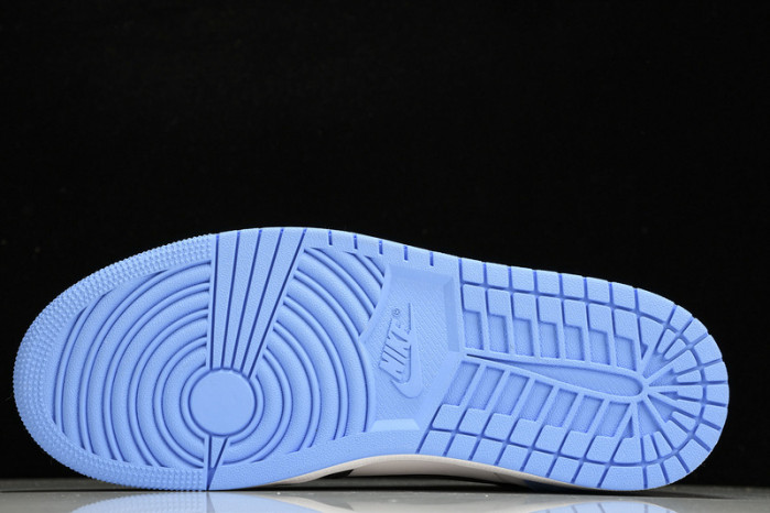 air jordan 1 high og“university blue”  dz5485-400