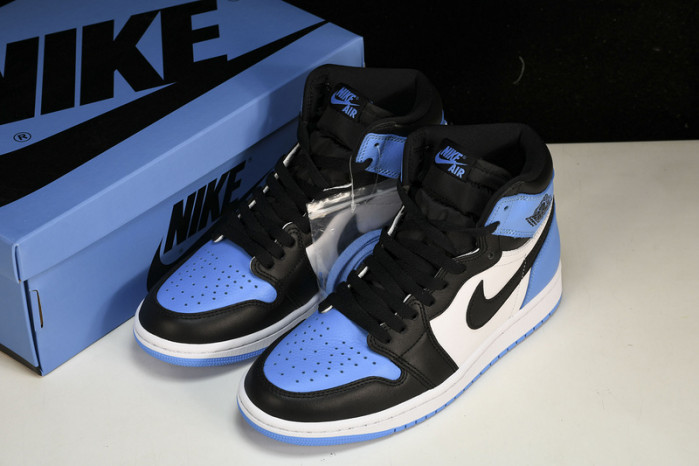 air jordan 1 high og“university blue”  dz5485-400