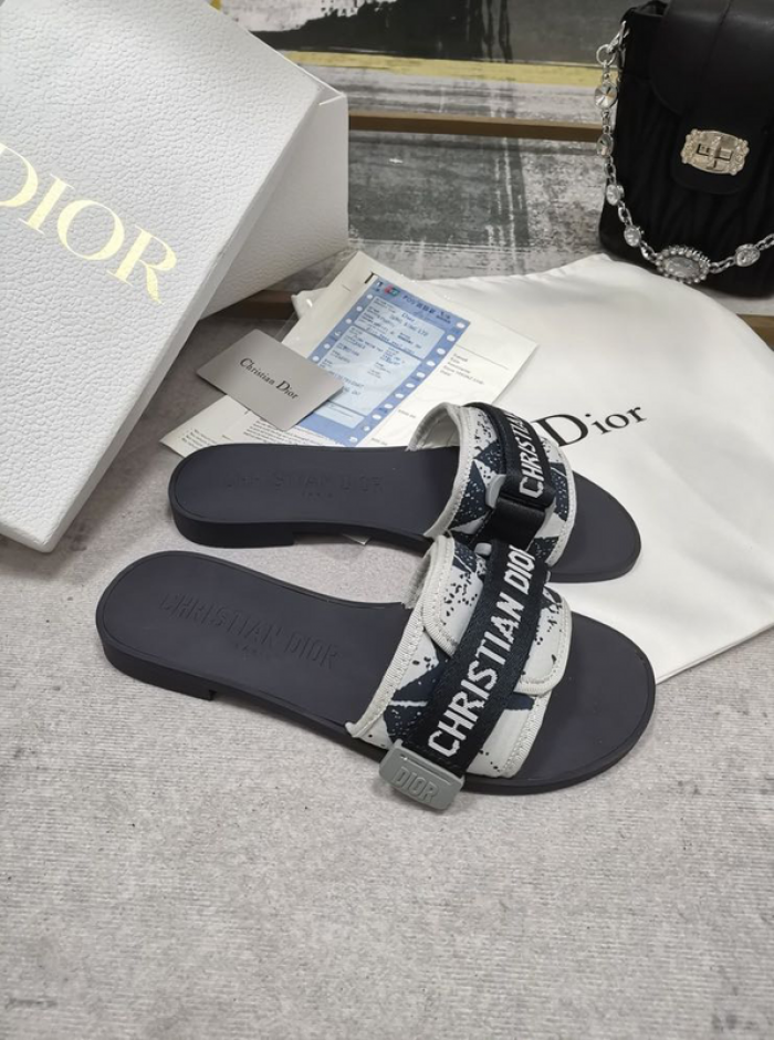 DIOR SLIDES DS-029