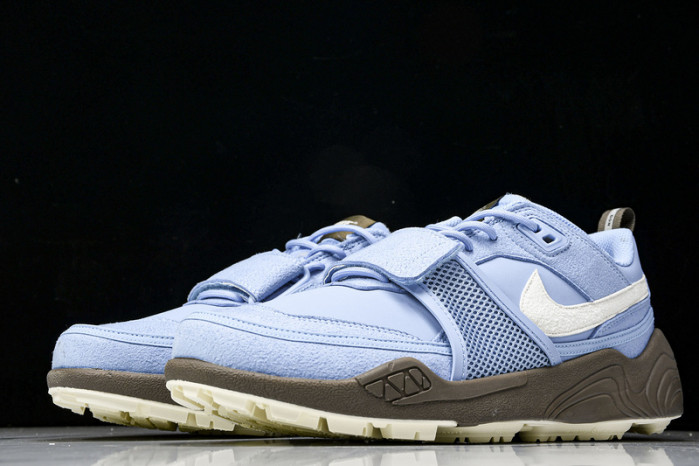 Travis Scott x Nike Zoom HQ3072-400