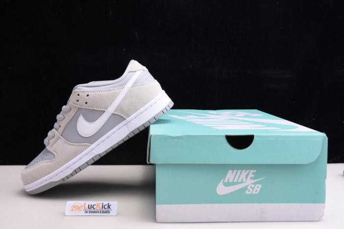 nike sb dunk low summit white wolf grey ar0778-110