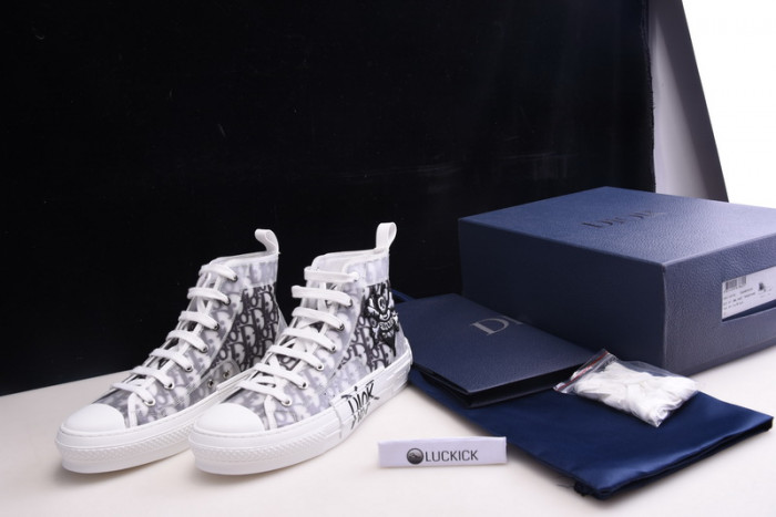 dr homme kaws hip-top 45792622